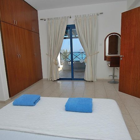 Kymmates Beach Front Villas Paphos Luaran gambar