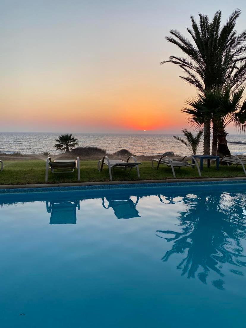 Kymmates Beach Front Villas Paphos Luaran gambar