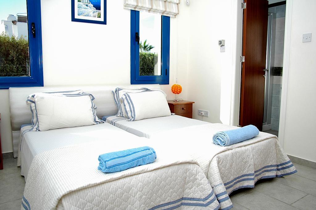 Kymmates Beach Front Villas Paphos Luaran gambar