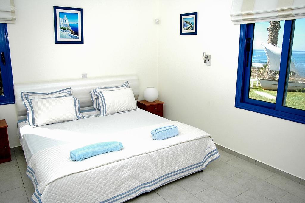 Kymmates Beach Front Villas Paphos Luaran gambar