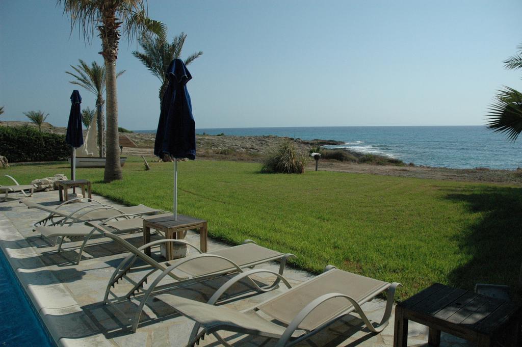 Kymmates Beach Front Villas Paphos Luaran gambar