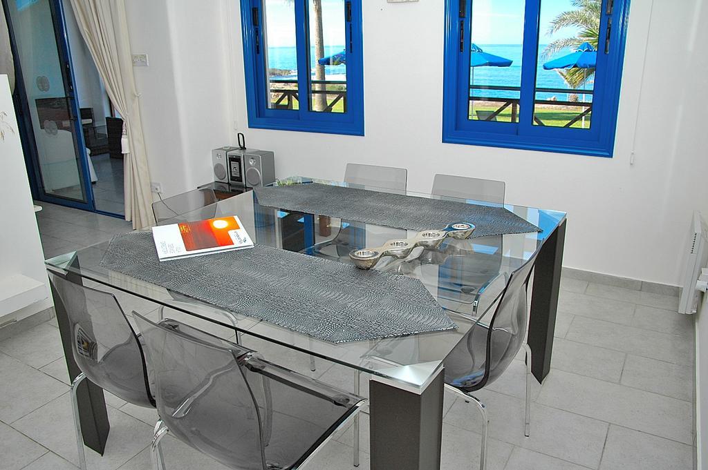 Kymmates Beach Front Villas Paphos Luaran gambar