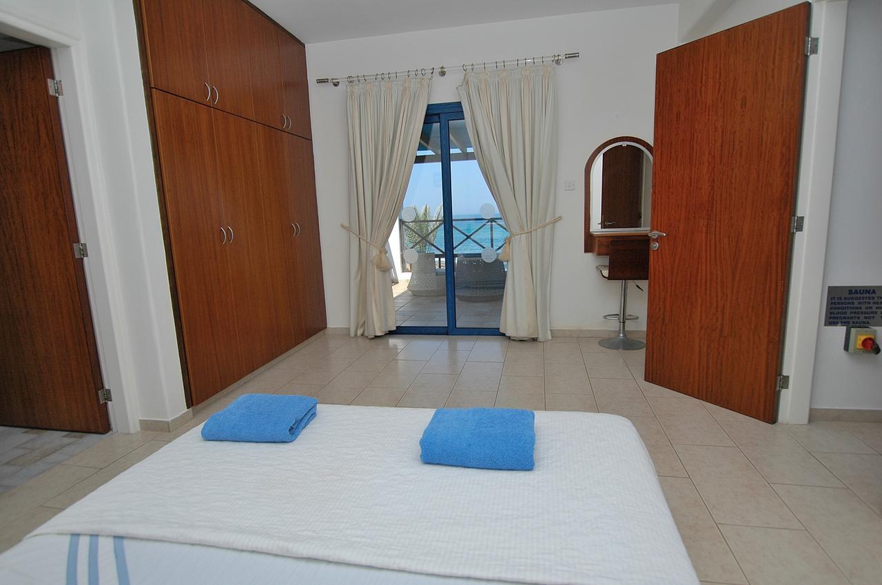 Kymmates Beach Front Villas Paphos Luaran gambar