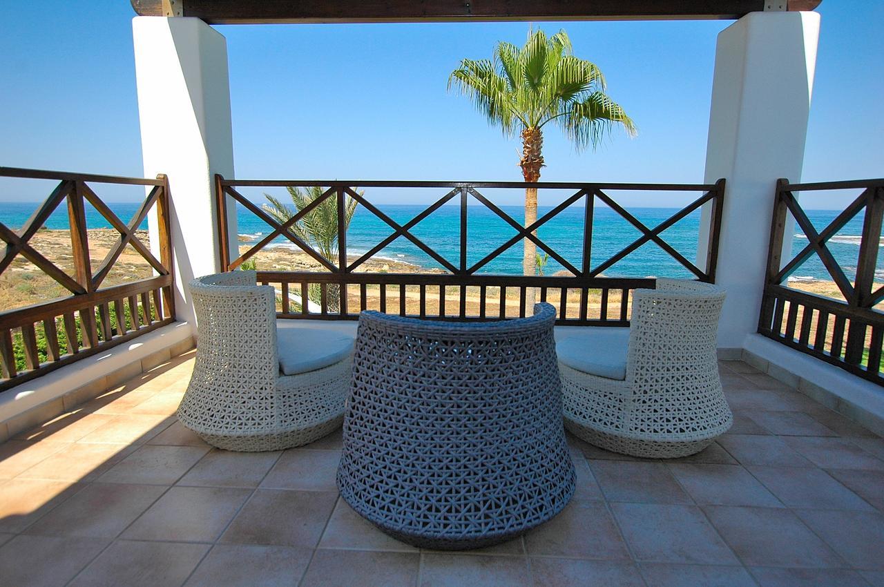 Kymmates Beach Front Villas Paphos Luaran gambar