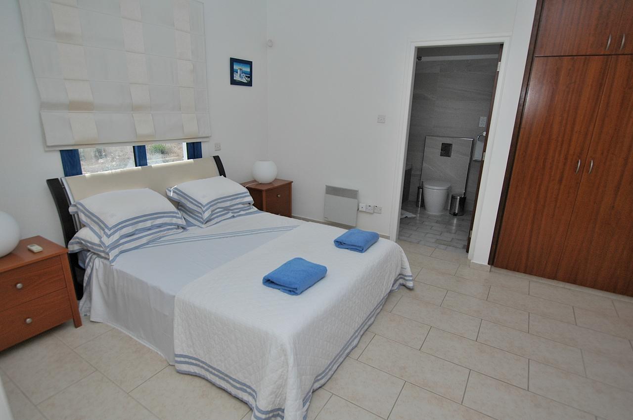 Kymmates Beach Front Villas Paphos Luaran gambar