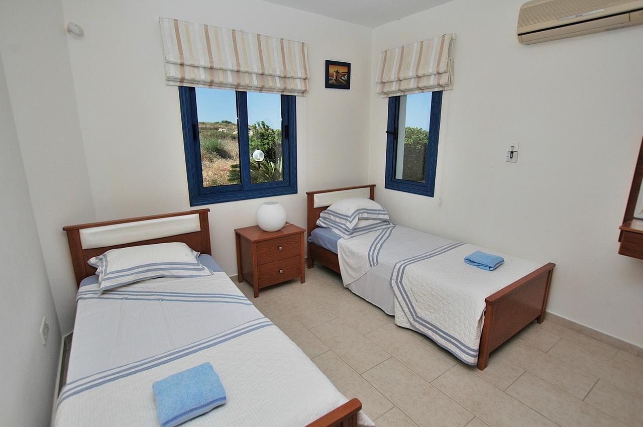 Kymmates Beach Front Villas Paphos Luaran gambar